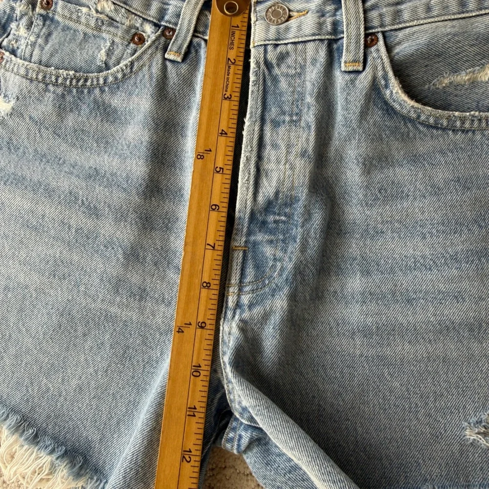 AGOLDE Parker Long Denim Shorts Womens 28 Light Blue Distressed A9010-811